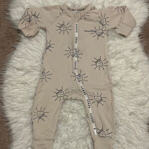 6-12 months Cream Bonds Wondercool Zippy